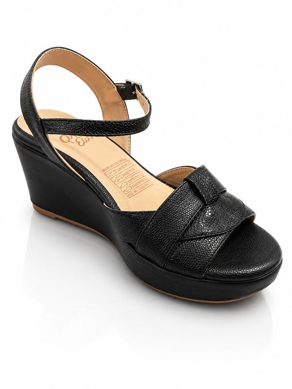 Cora Queen Eliz Multi Platform