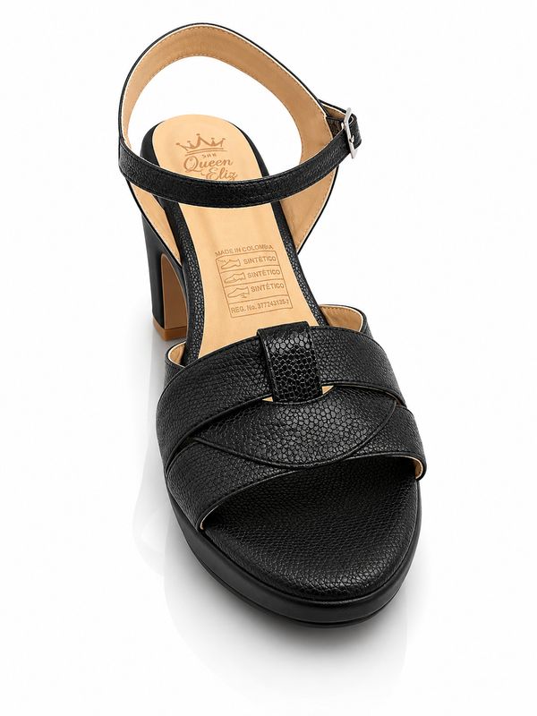 Cora Queen Eliz Multi Platform