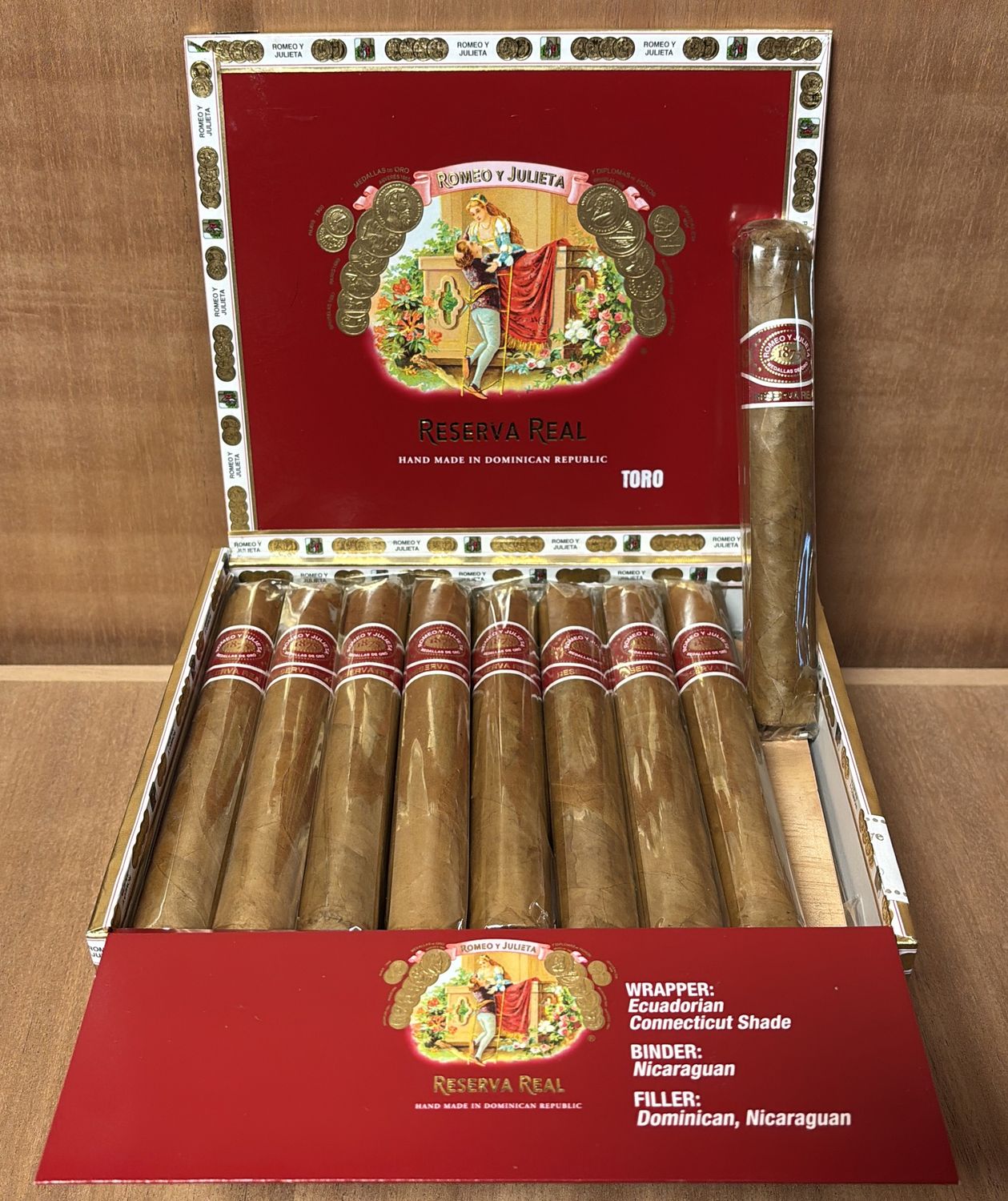 Reserva Real Toro 6x54