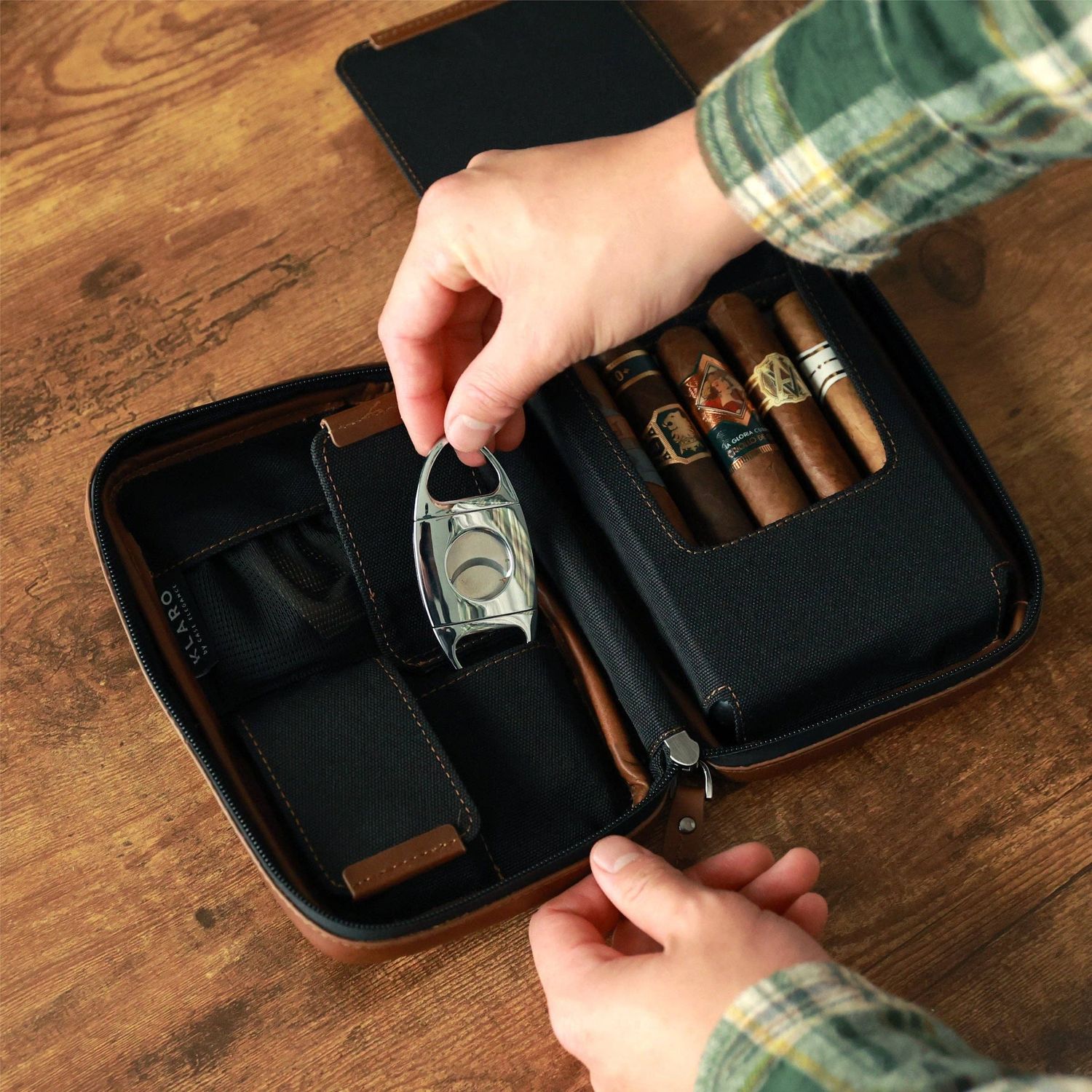 Brown Flint Travel Leather Cigar