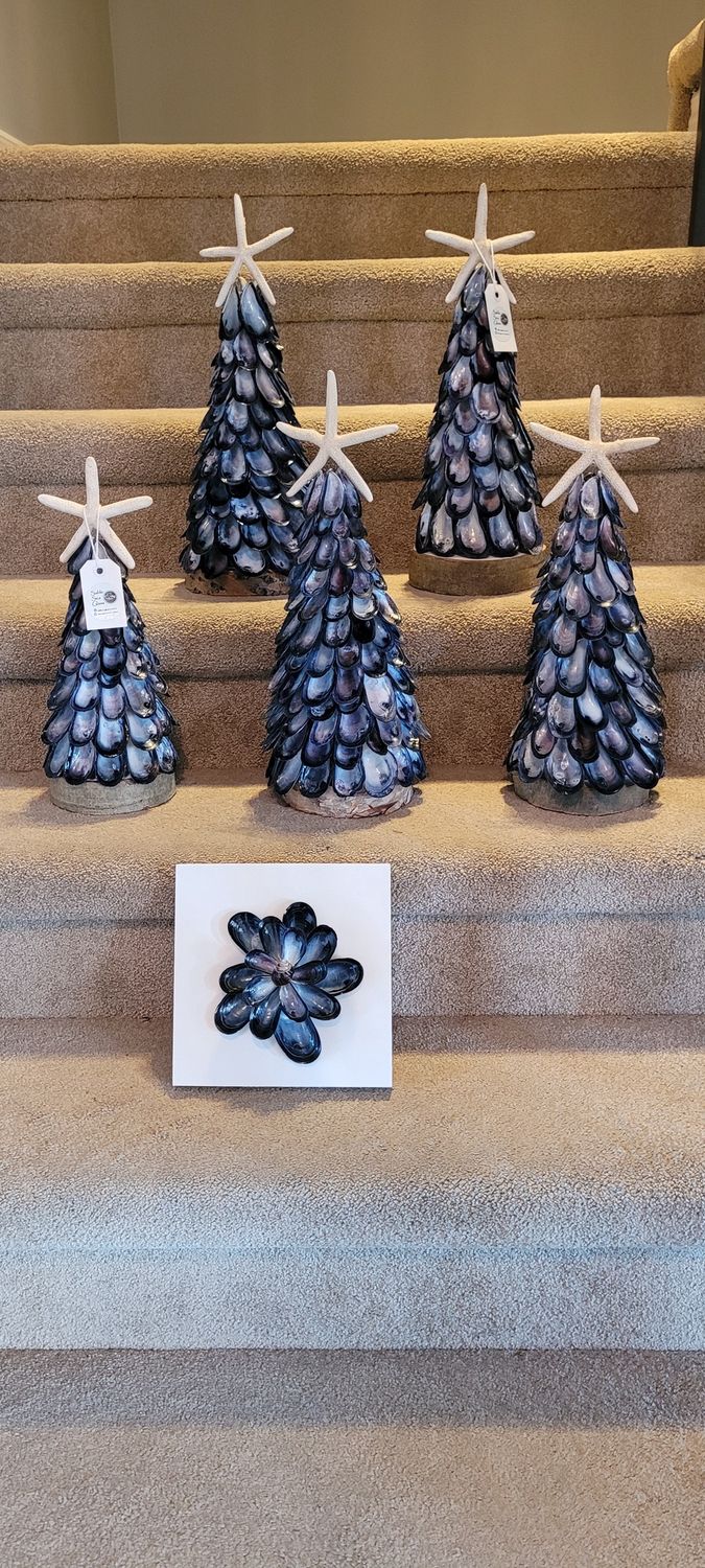Decorative Mussel Trees