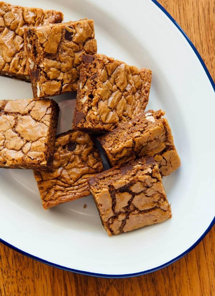 Classic Square Cookie, Flavour: Chocolate Pecan Espresso