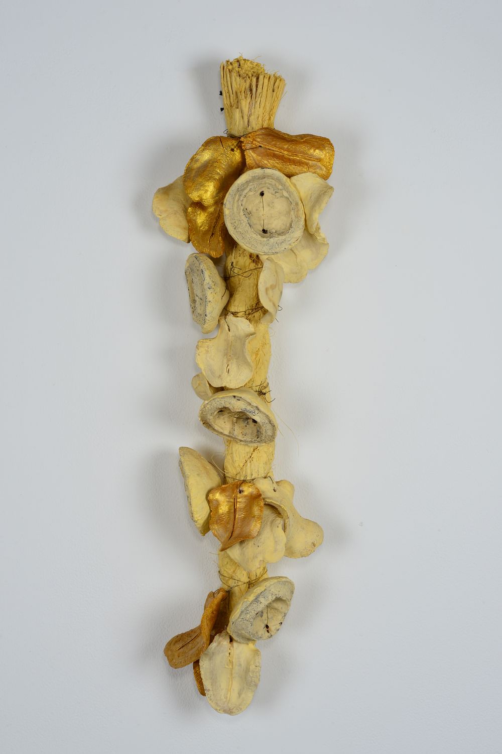 Medium Pigment Object with Butter Yellow Chapeuzinho Lid and Gold Detail