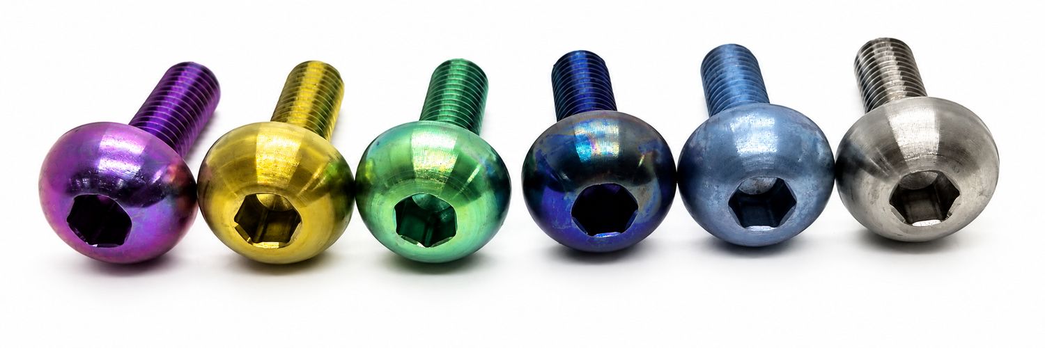 TITANIUM HUB BOLTS