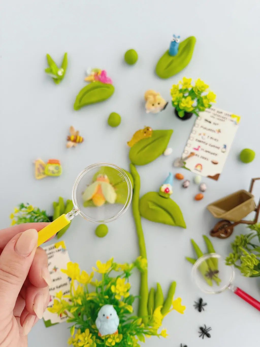 Backyard Bug Seek 'n Find KidDough Play Kit