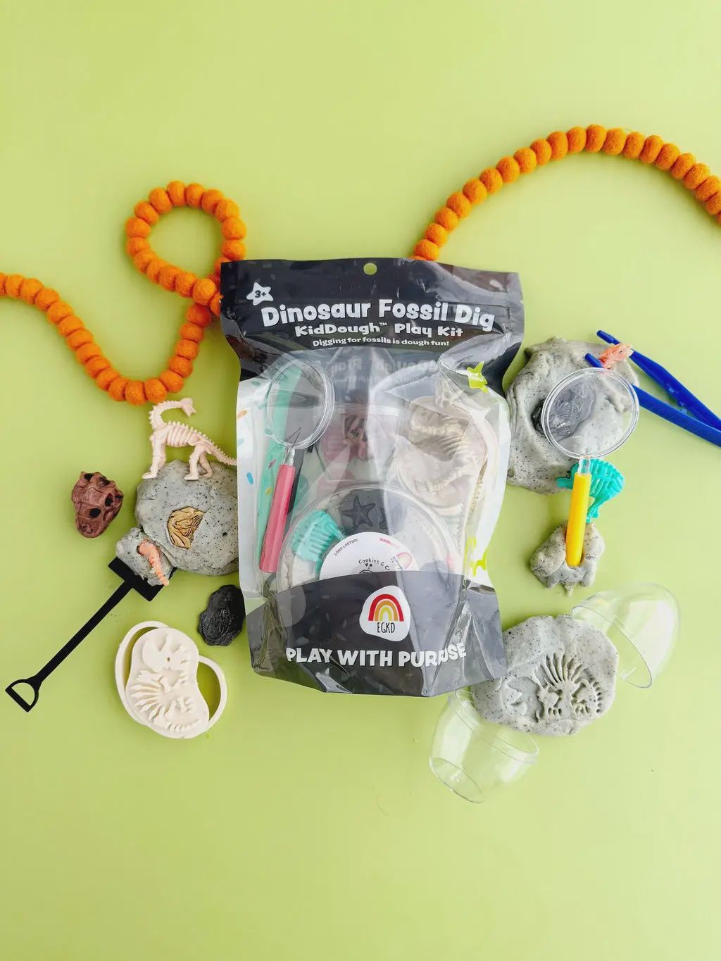 Dinosaur Fossil Dig (Cookies &amp; Cream) KidDough Play Kit