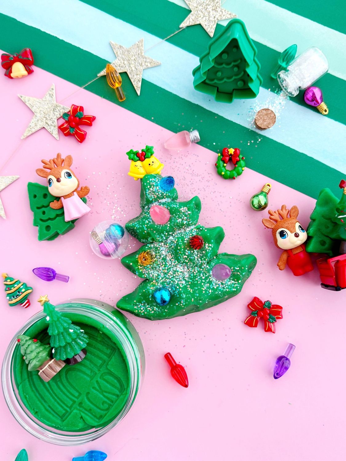 Trim a Tree KidDough Play Kit(1)