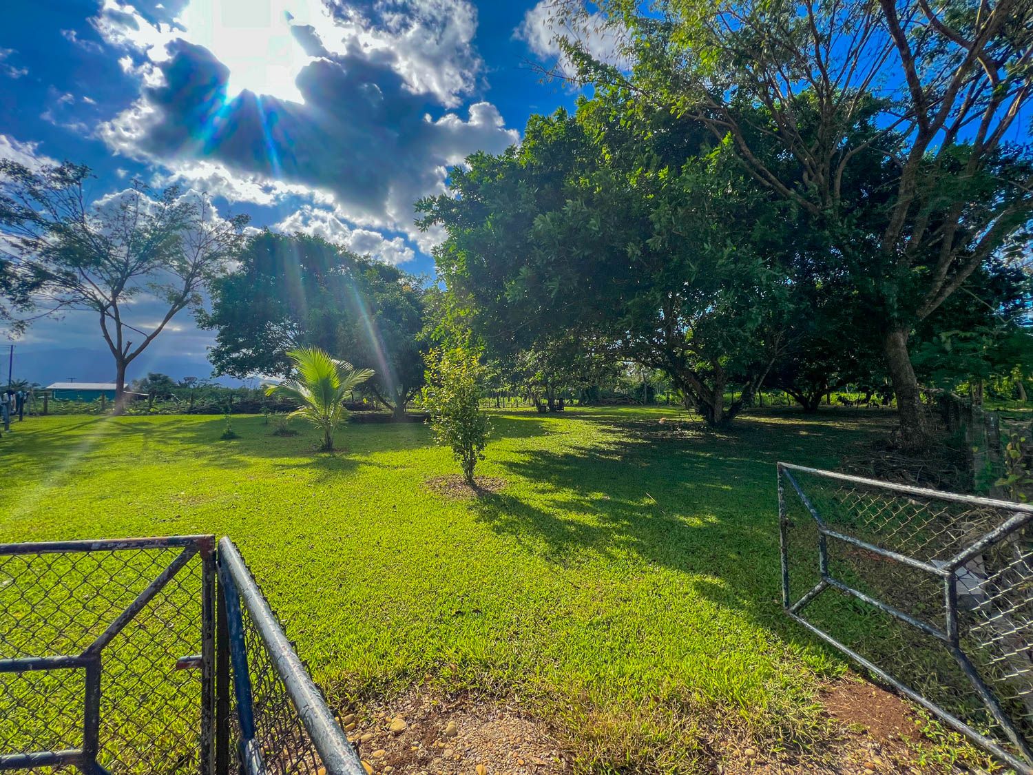 EN VENTA- LOTE EN LOS ANGELES 3