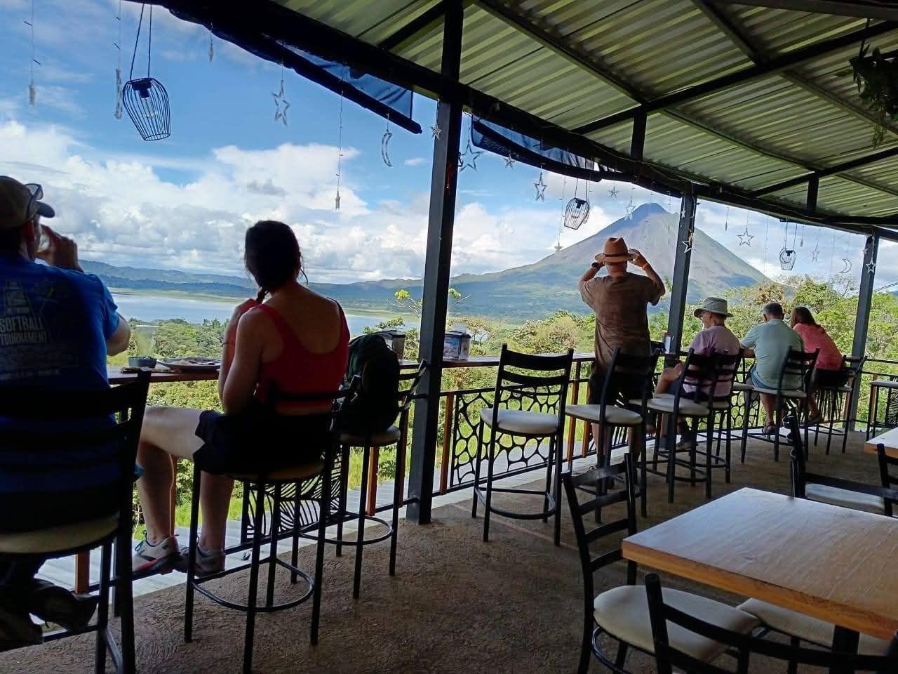RESTAURANTE Y CABINAS EN EL CASTILLO DE LA FORTUNA 12