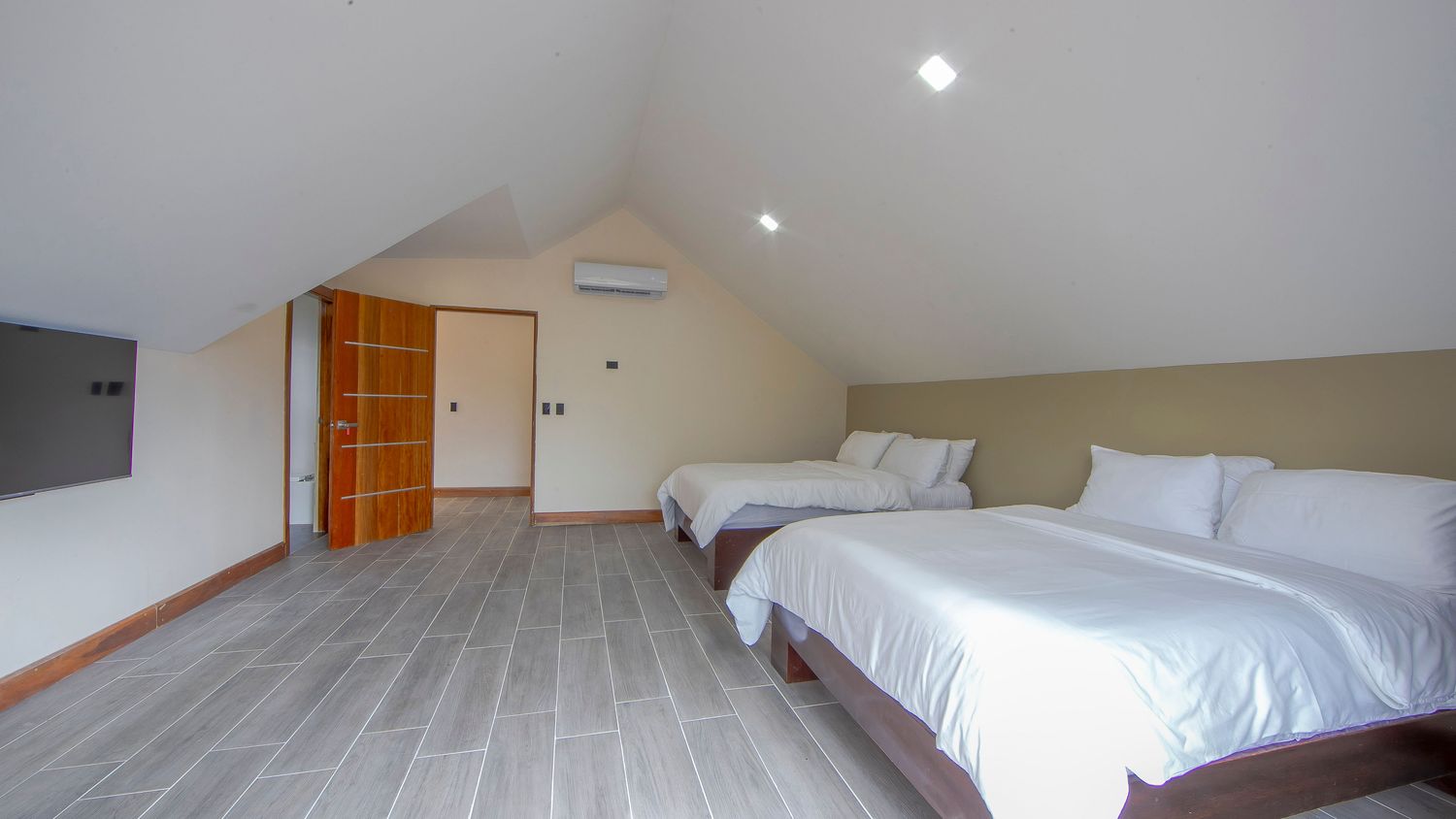 EN VENTA- LA FORTUNA COUNTRY HOUSE 19