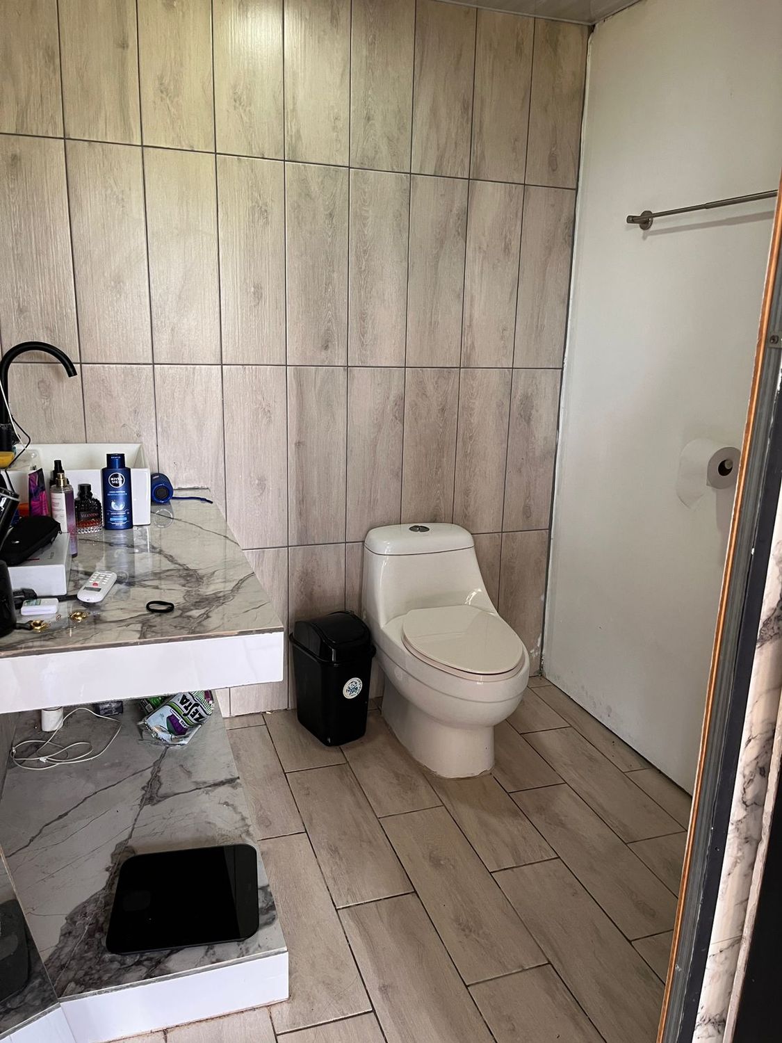 CASA EN VENTA- BAJO RODRIGUEZ DE SAN RAMÓN 15