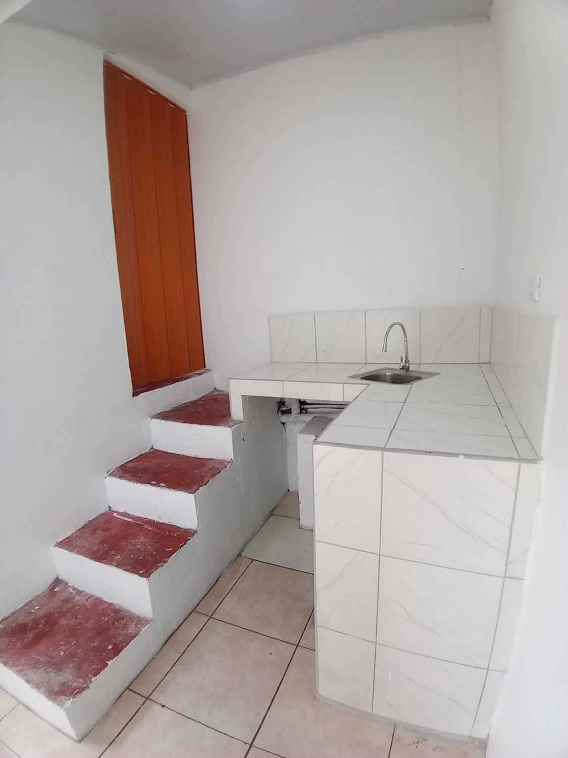 EN VENTA- APARTAMENTOS EN BARRIO DORA 4