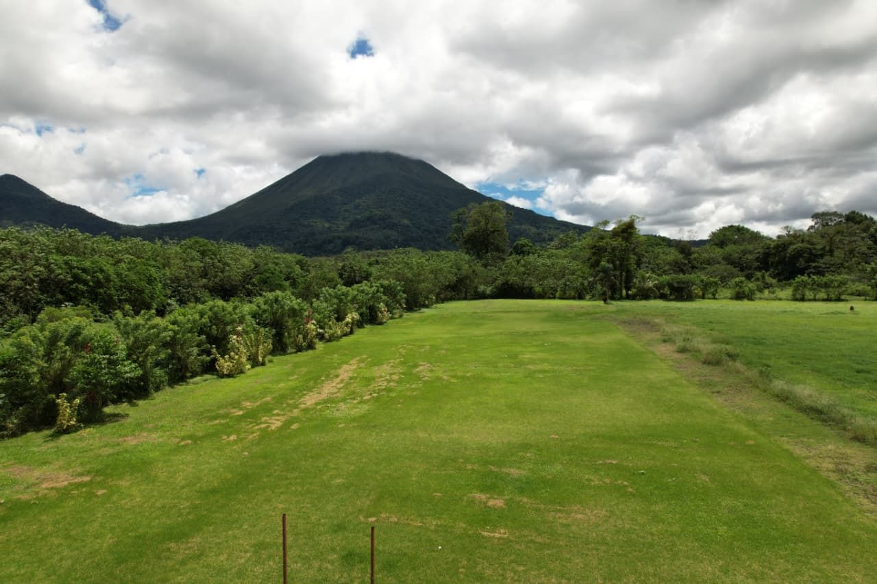 EN VENTA- QUINTA EN LA GUARIA DE LA FORTUNA 8