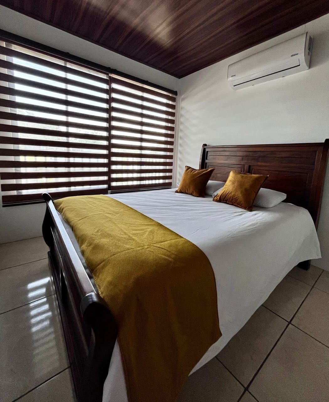 EN VENTA- MEVAK APARTMENTS SUITES 6