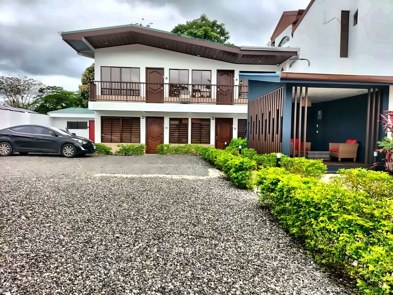 EN VENTA- MEVAK APARTMENTS SUITES