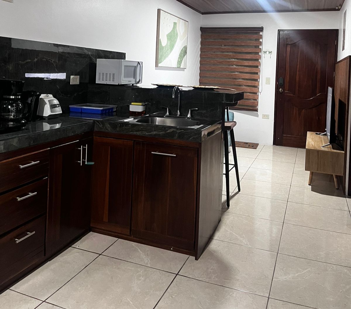 EN VENTA- MEVAK APARTMENTS SUITES 8