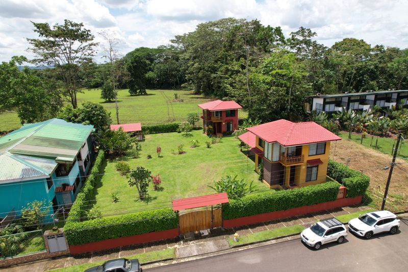 EN VENTA- CASA EN BARRIO PILO