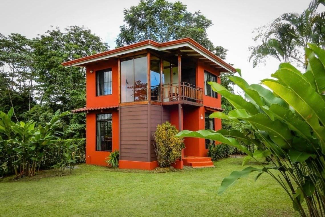 EN VENTA- CASA EN BARRIO PILO 11