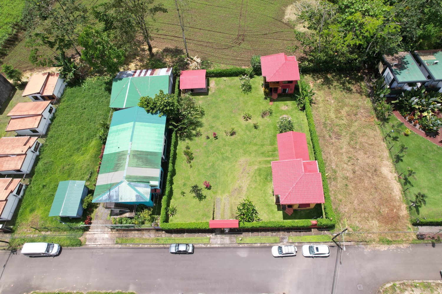 EN VENTA- CASA EN BARRIO PILO 2