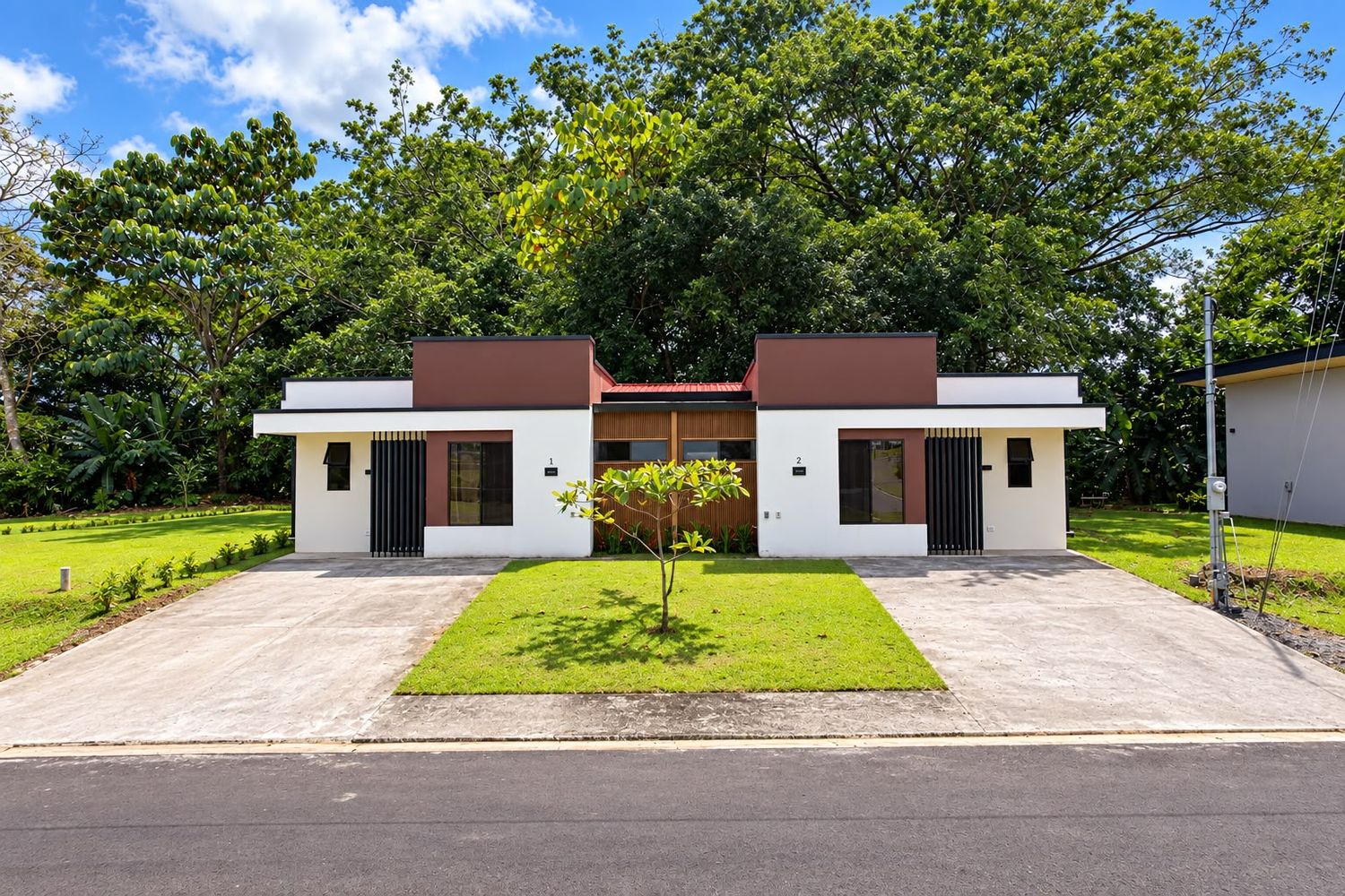 CASAS EN VENTA- CONDOMINIO PERLA UNO DE LA FORTUNA