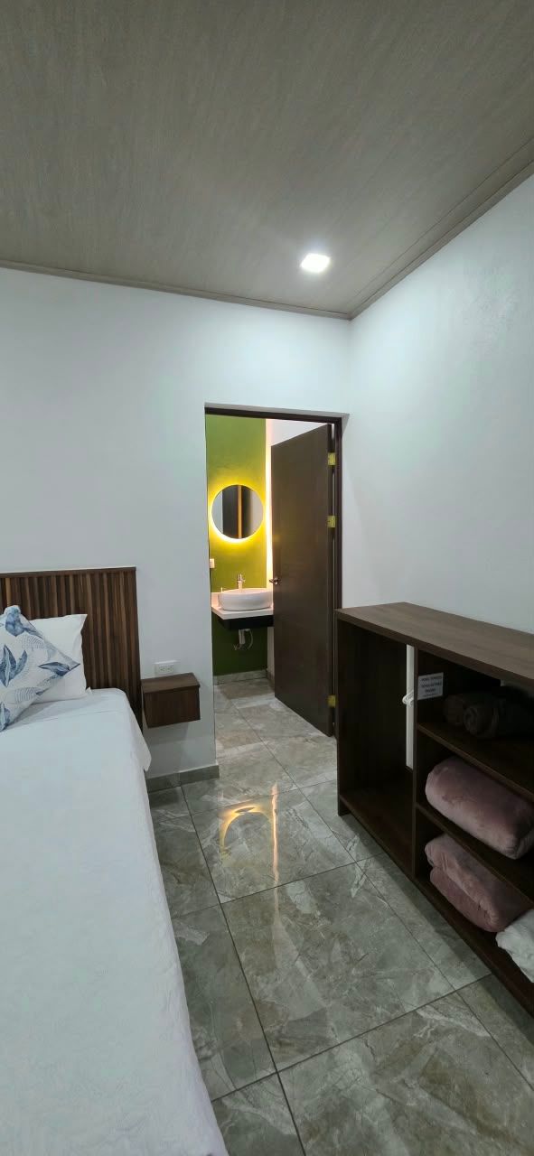 CASAS EN VENTA- CONDOMINIO PERLA UNO DE LA FORTUNA 18