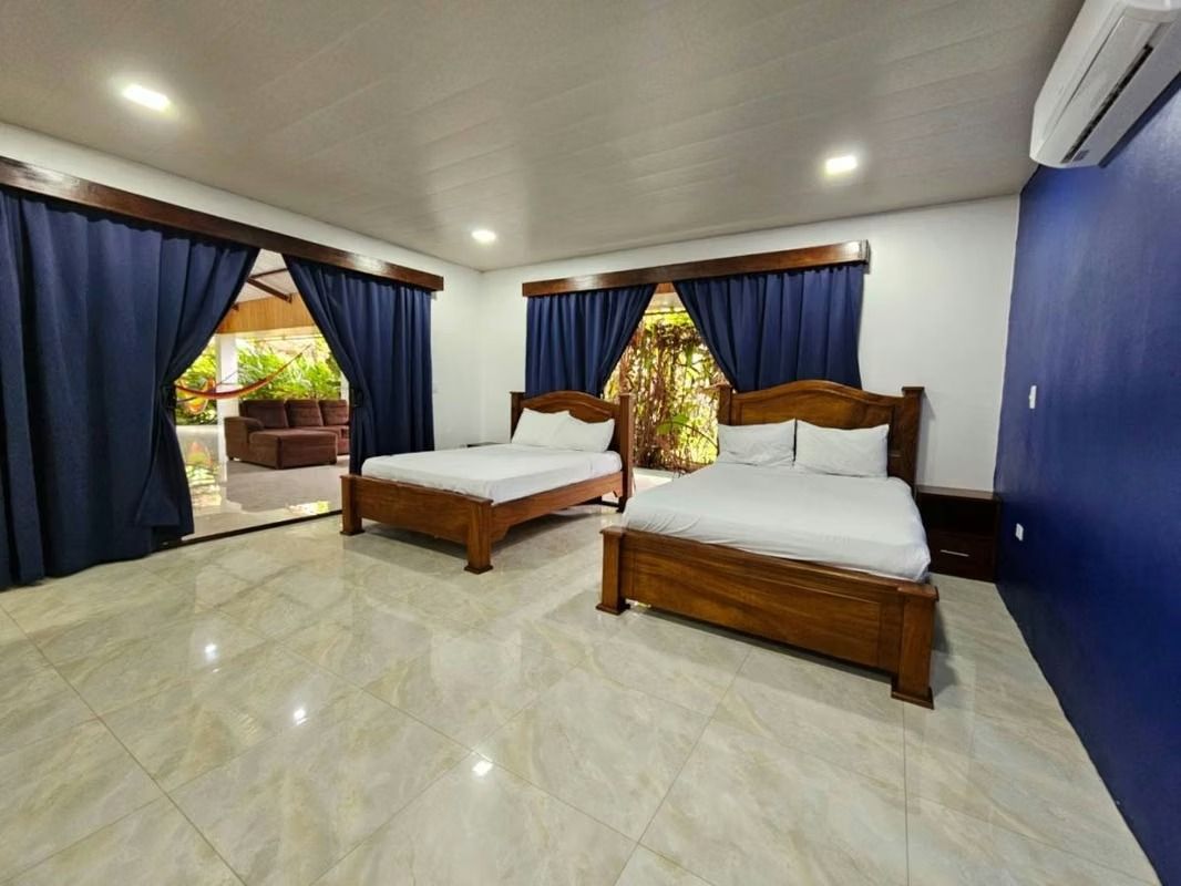 EN VENTA COMPLEJO VACACIONAL EN LA FORTUNA 2