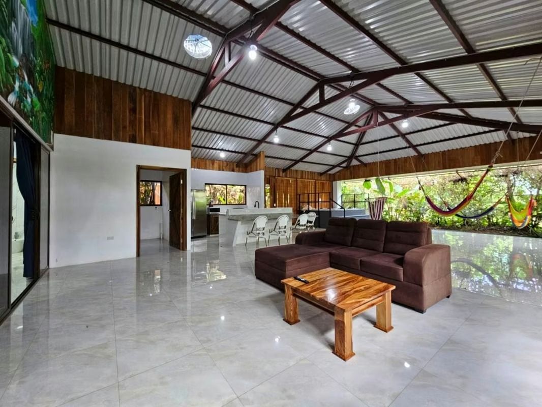 EN VENTA COMPLEJO VACACIONAL EN LA FORTUNA 13