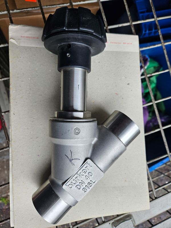 Bürkert 2702 DN40 Handventil Schrägsitz Bürkert 2702 DN40 Handventil Schrägsitz