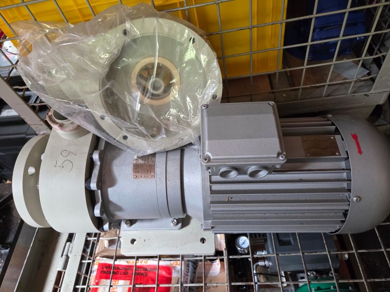 Sondermann magn. gekuppelte Kreiselpumpe 5,5 kW Sondermann magn. gekuppelte Kreiselpumpe 5,5 kW