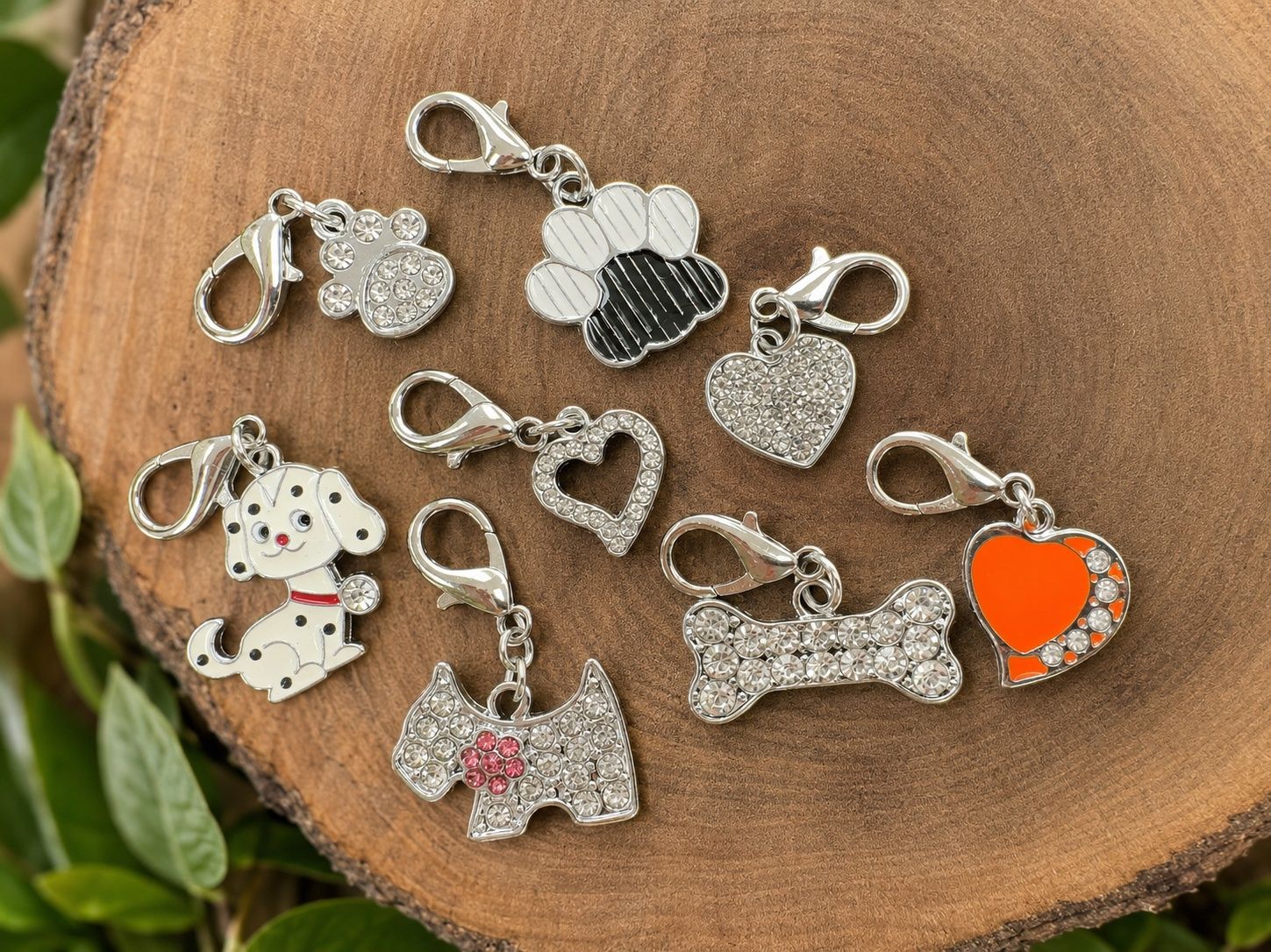 Assorted pet collar charms, Colour: Dalmation