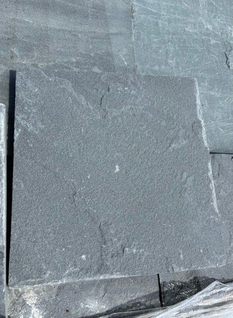 NY Patterned Bluestone Natural Cleft Blue Blue Paver - SqFt