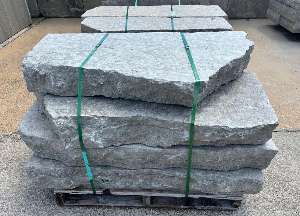 Rustic Grey Flamed Irregular Step 6" Thick - Ton