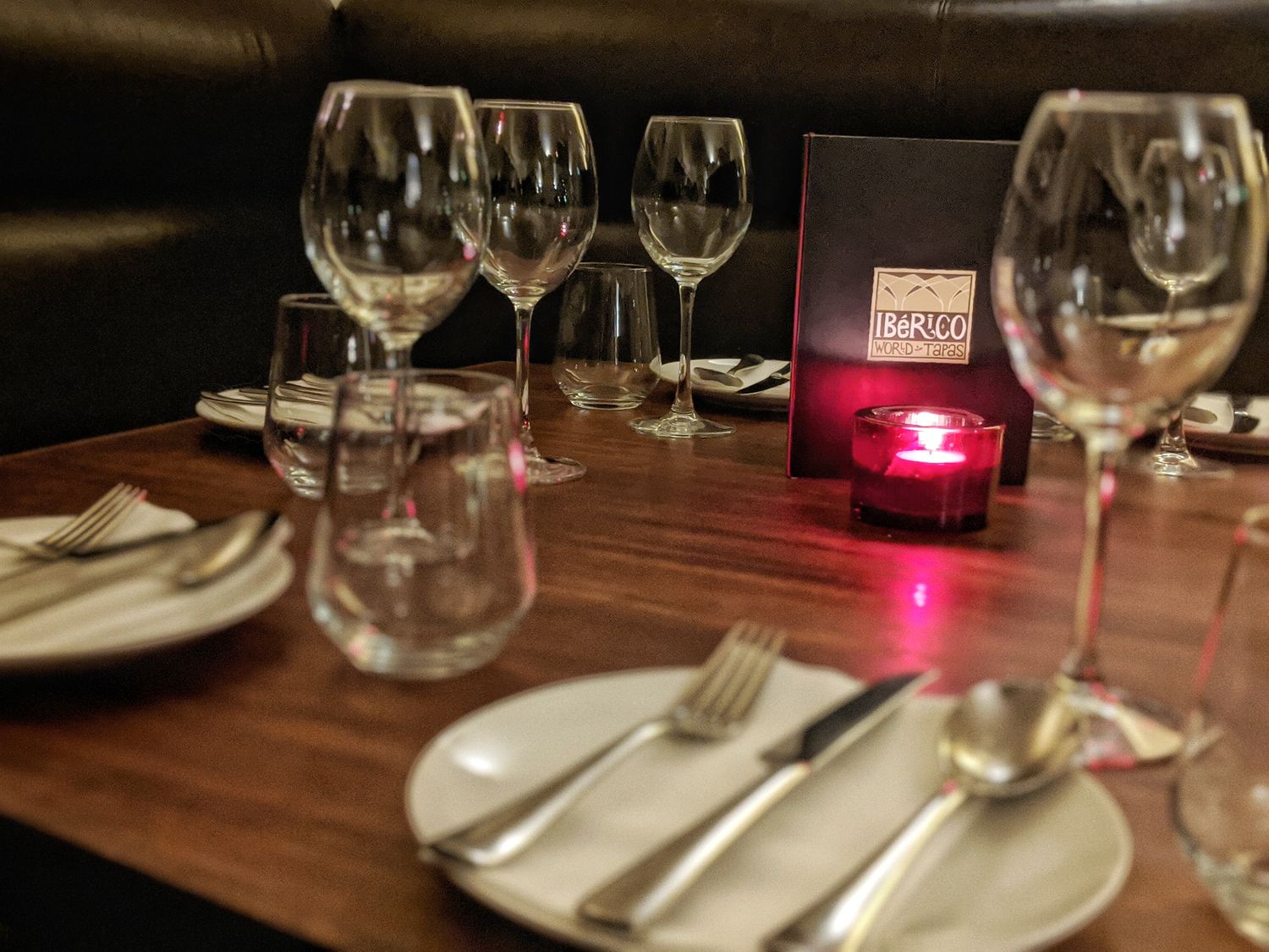 Group Seating - Table for 6