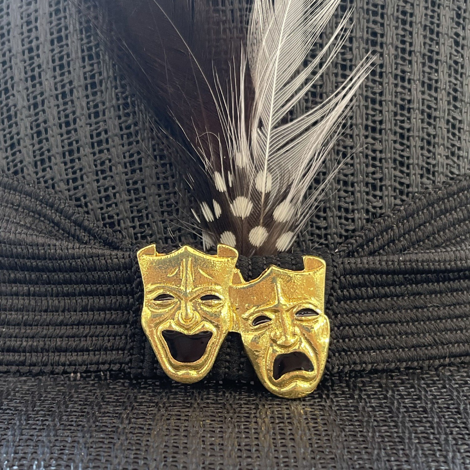 GOLD SMILE NOW CRY LATER HAT PIN