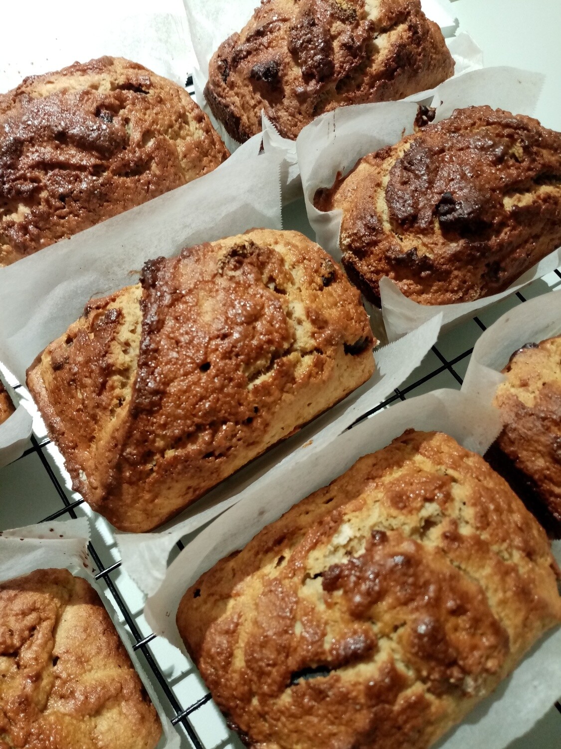 OVEN FRESH BANANA BREAD Wholemeal spelt, almond meal, banana and date mini loaf.