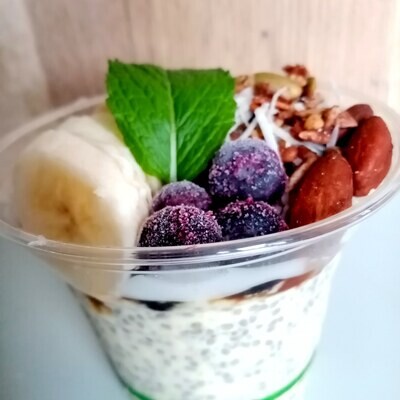 MANGO CHIA PUD with mango, maple, coconut milk, chia seeds, yoghurt. Topped with our granola, banana and blueberries. GF
200ml or 400ml