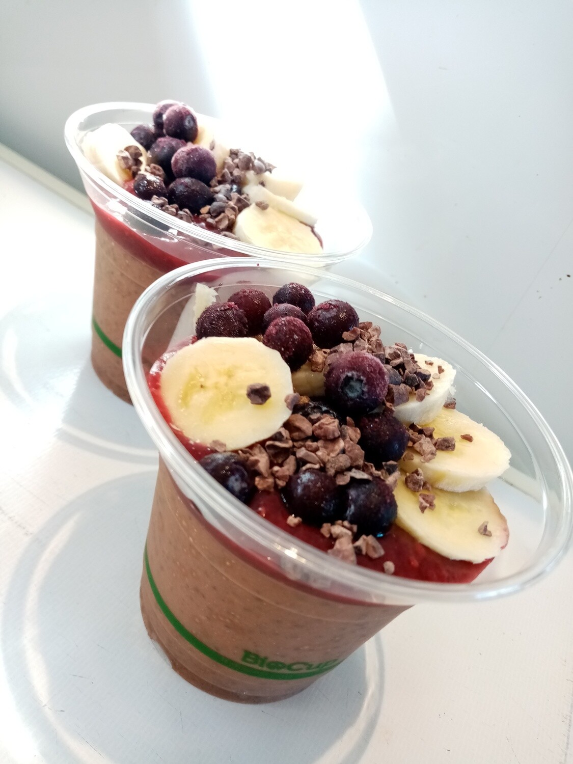 RAW CACAO CHIA PUD. with banana, chia, coconut milk, maple syrup, cacao, peanut butter. Topped with Berry compote, cacao nibs, banana. GF,DF
200ml or 400ml