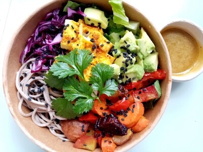 CHI BOWL: Soba noodles, red cabbage marinated in sesame oil and apple vinegar , roasted vegetables, cos lettuce, avocado, baked tofu, sesame seeds, coriander. Your choice extras and vinnaigrette.DF