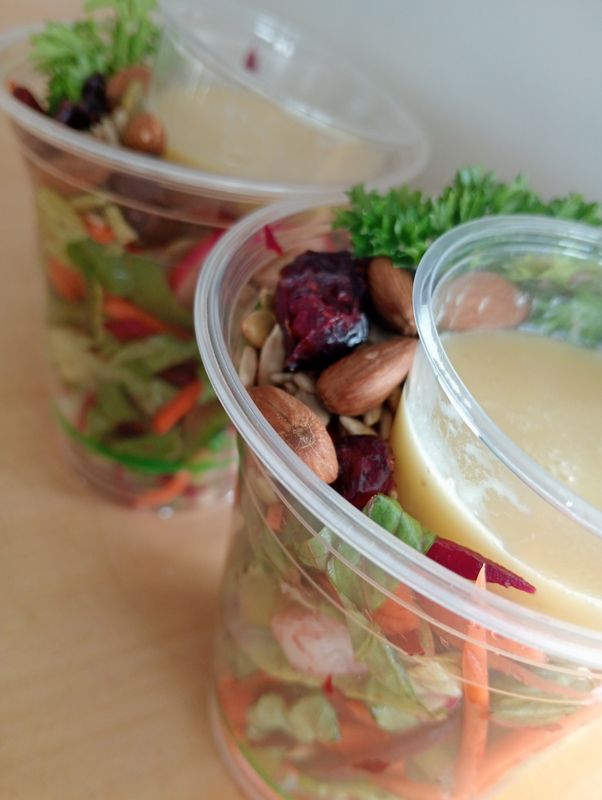 DAILY RAINBOW Crunchy raw salad with seasonal vegetables, cos, toasted seeds, almonds, dried cranberries in a 450ml cup or 1l bowl. Extras only available in the bowl. Your choice vinaigrette.