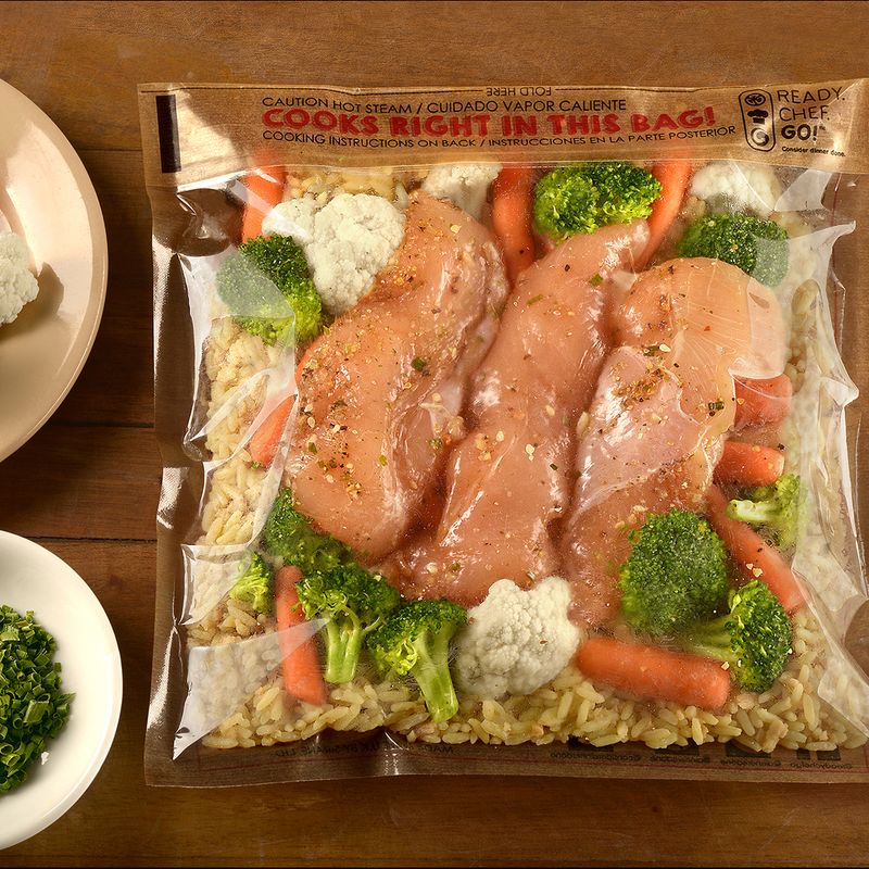 10.8" x 7.9" Ready. Chef. Go!® Heat Seal Cooking Bags for Microwave or Oven - Brown/Printed, 250/CS