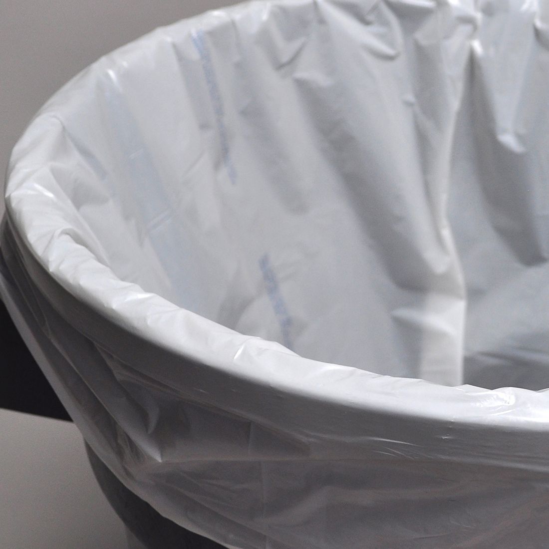12" x 8" x 21" 10 micron LDPE 7 -- 10 gal. Trash Can Liner -- White, 1000/CS