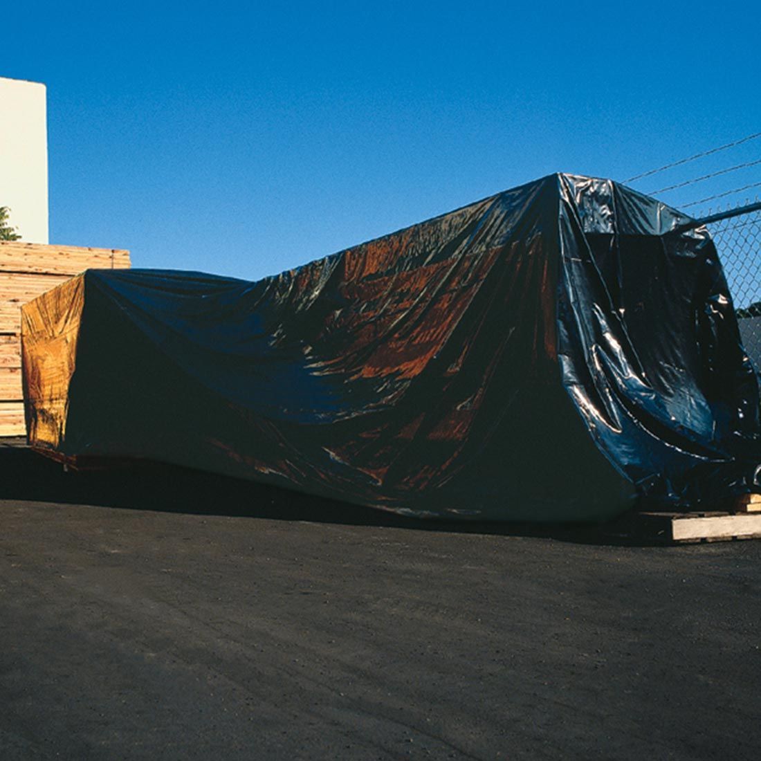 16ft X 100ft Black Low Density Polyethylene Tarp 4 mil /RL| Prism Pak