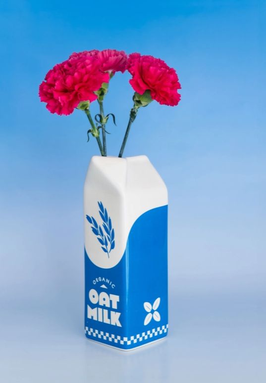 Vase, Oat Milk