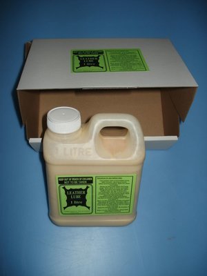 1 litre Leather lube softening hides, leather after tanning.