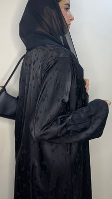 عبايه ورد صغير