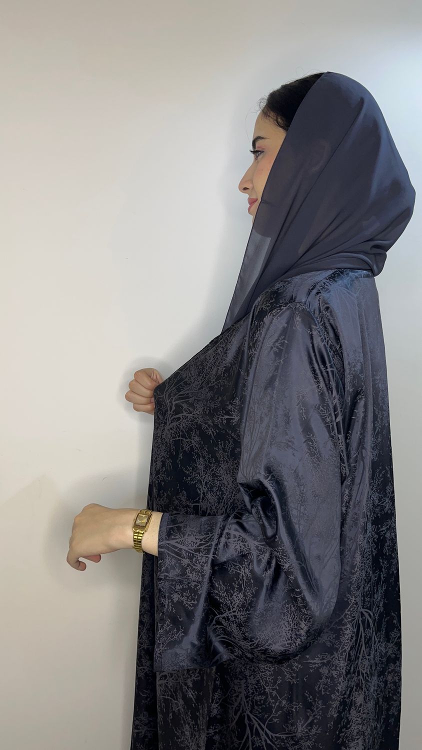 العبايه المشجره لون رمادي