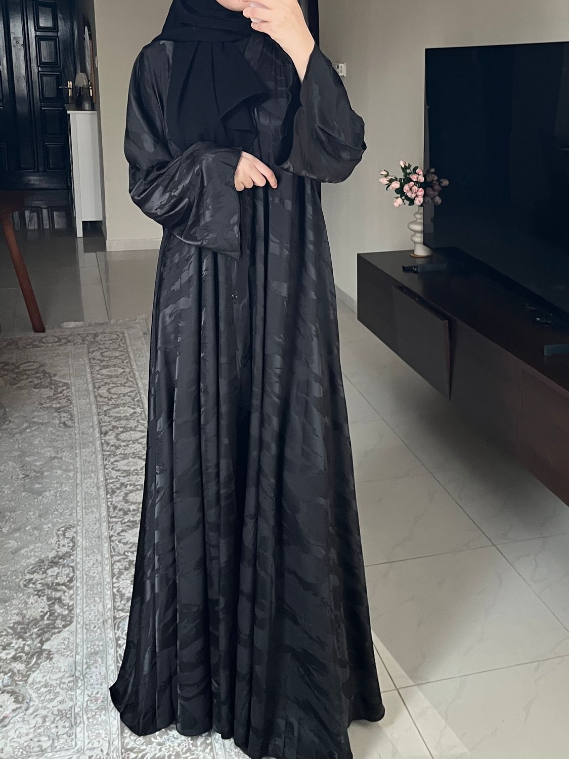 عبايه غيمه اسود