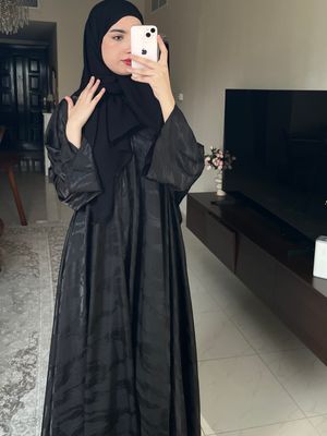 عبايه غيمه اسود