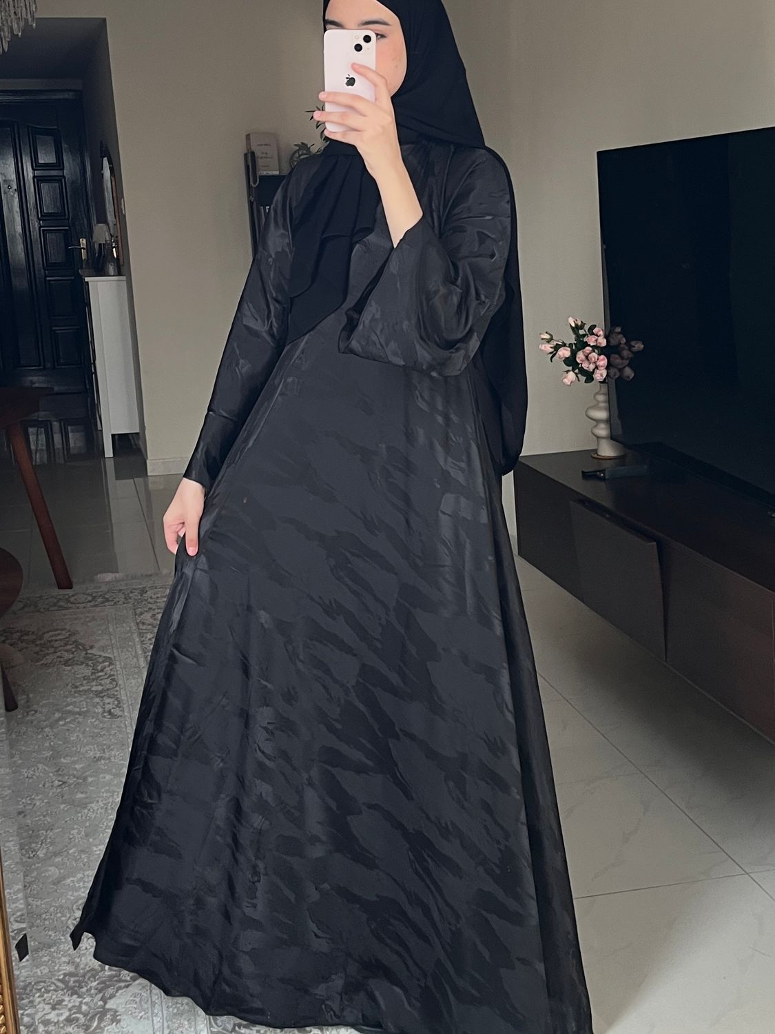 عبايه غيمه اسود