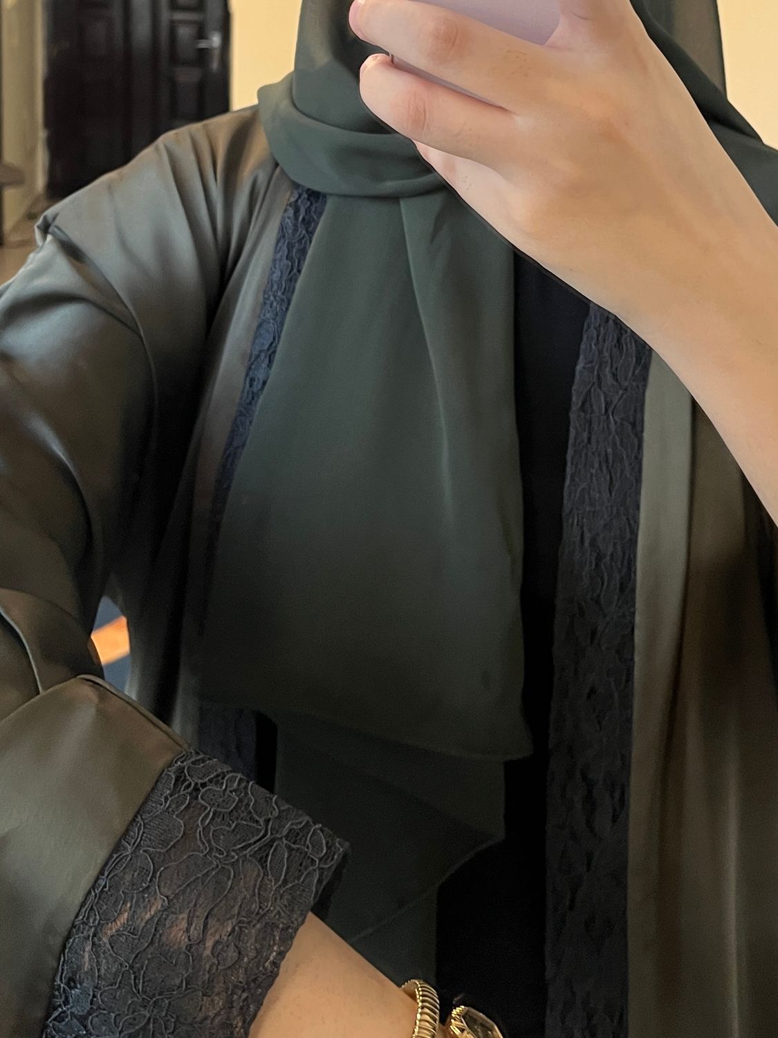 عبايه حرير ودانتيل
